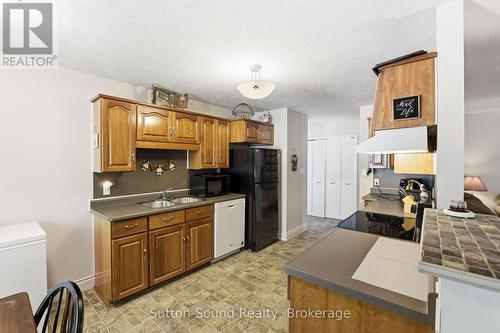 1565 7Th Avenue E, Owen Sound, ON 