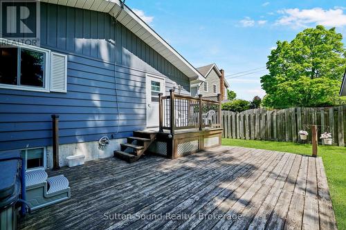 Private Rear Entertaining Area - 1565 7Th Avenue E, Owen Sound, ON 