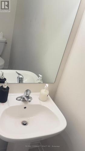 1103 Cameo Street, Pickering, ON - Indoor Photo Showing Bathroom