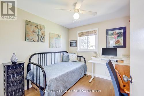 17 - 17 Craigleigh Crescent, Brampton, ON - Indoor Photo Showing Bedroom