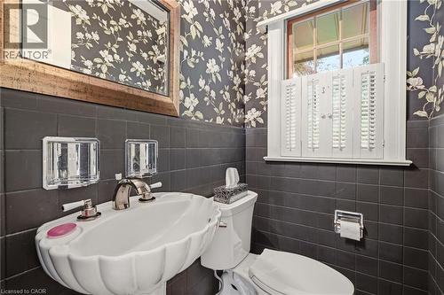 364 Shoreview Road, Burlington, ON - Indoor Photo Showing Bathroom