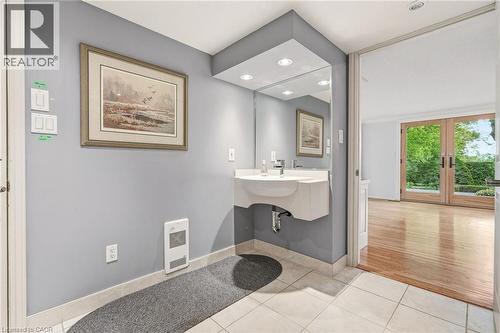 364 Shoreview Road, Burlington, ON - Indoor Photo Showing Bathroom