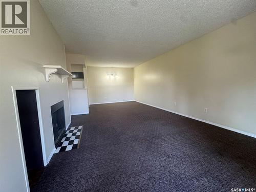 230 Gore Place, Regina, SK - Indoor Photo Showing Other Room