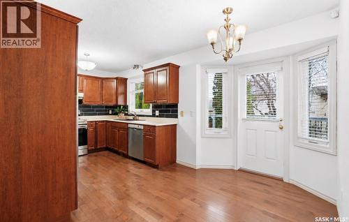314 Waterbury Road, Saskatoon, SK - Indoor Photo Showing Kitchen