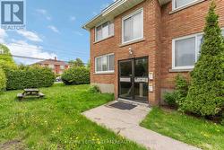 3 - 1086 APOLYDOR AVENUE Ottawa, ON K1H 8A9