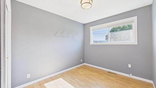 301 4Th Avenue, Cranbrook, BC 