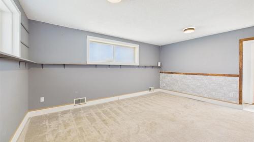 301 4Th Avenue, Cranbrook, BC 