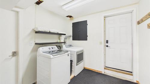 301 4Th Avenue, Cranbrook, BC 