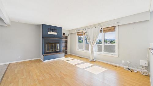 301 4Th Avenue, Cranbrook, BC 