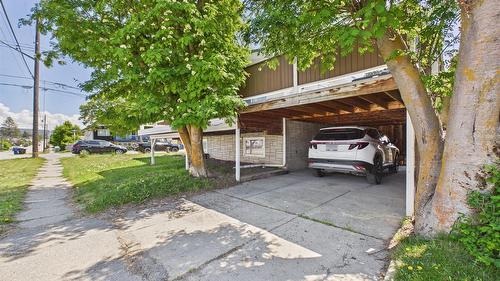 301 4Th Avenue, Cranbrook, BC 