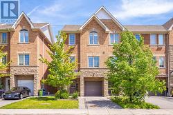 61 PIDGEON STREET Toronto, ON M1L 0C8