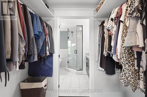454 Colborne Street W, Kawartha Lakes (Lindsay), ON - Indoor With Storage