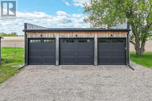 454 Colborne Street W, Kawartha Lakes (Lindsay), ON - Outdoor