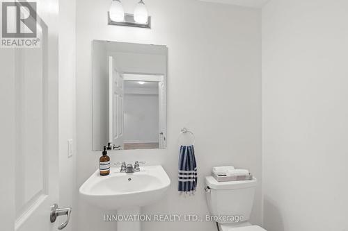 389 Rouncey Road, Ottawa, ON - Indoor Photo Showing Bathroom