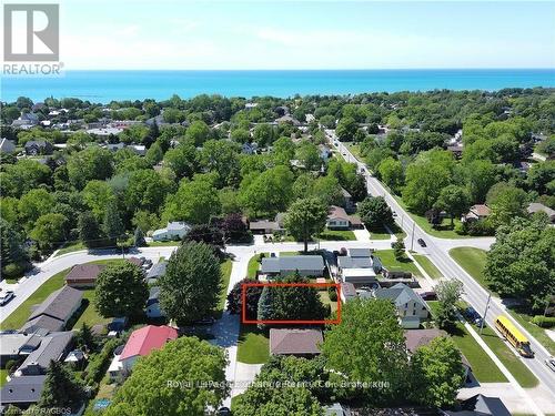 Mature neighbourhood close to downtown - 409 Wall Street, Kincardine, ON 
