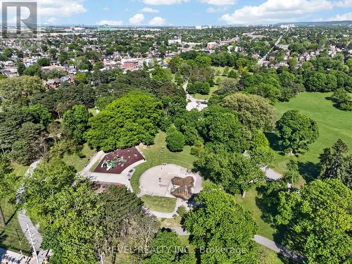 125 Balsam Avenue S, Hamilton, ON - Outdoor With View