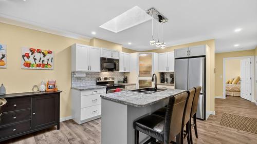 303-2420 Ingram Road, West Kelowna, BC - Indoor Photo Showing Kitchen With Stainless Steel Kitchen With Upgraded Kitchen