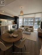 4811 - 45 CHARLES STREET E Toronto, ON M4Y 0B8