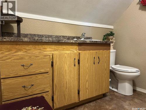 301 Tavistock Avenue, Torquay, SK - Indoor Photo Showing Bathroom