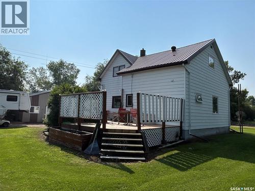 301 Tavistock Avenue, Torquay, SK - Outdoor With Deck Patio Veranda