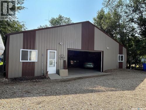 301 Tavistock Avenue, Torquay, SK - Outdoor