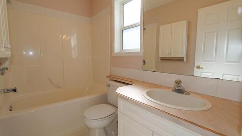 2775 Rotary Drive, Kimberley, BC - Indoor Photo Showing Bathroom