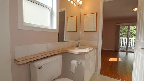 2775 Rotary Drive, Kimberley, BC - Indoor Photo Showing Bathroom
