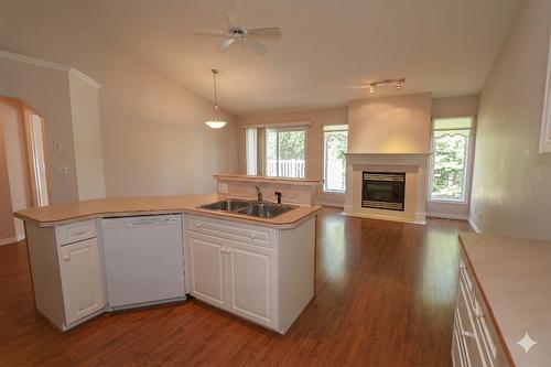 2775 Rotary Drive, Kimberley, BC - Indoor With Fireplace