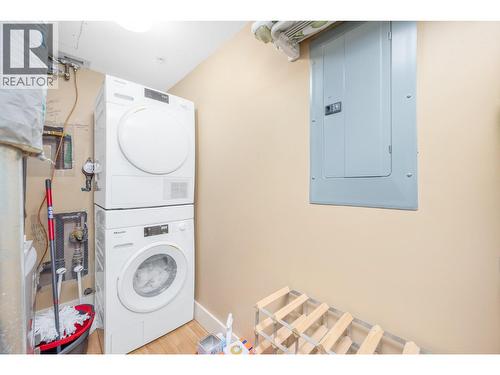 251 Predator Ridge Drive Unit# 42, Vernon, BC - Indoor Photo Showing Laundry Room