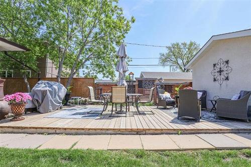 308 Helmsdale Ave, Winnipeg, MB 