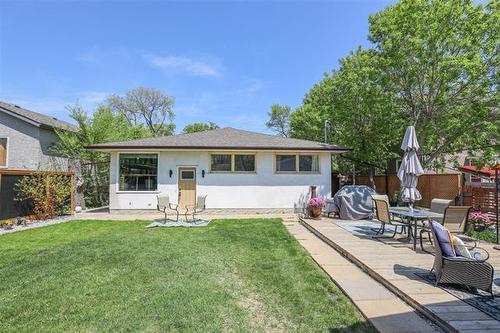 308 Helmsdale Ave, Winnipeg, MB 