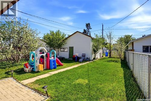 1763 Royal Street, Regina, SK - Outdoor With Deck Patio Veranda