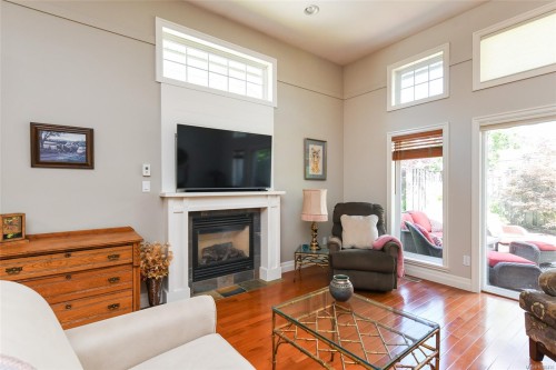 #2-2300 Murrelet Dr, Comox, BC 