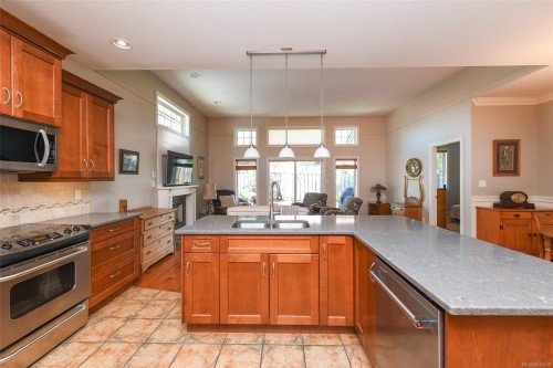 #2-2300 Murrelet Dr, Comox, BC 