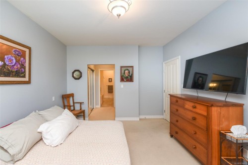 #2-2300 Murrelet Dr, Comox, BC 