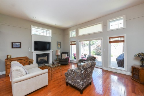 #2-2300 Murrelet Dr, Comox, BC 