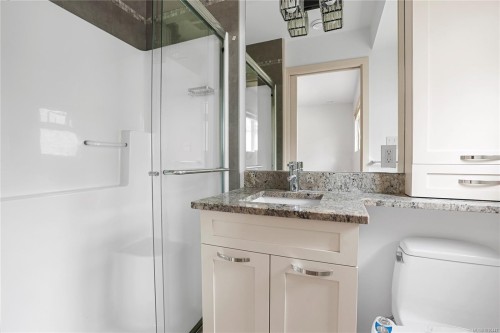 2112 Pentland Rd, Oak Bay, BC 
