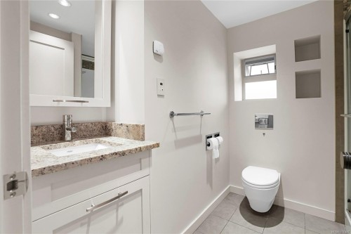 2112 Pentland Rd, Oak Bay, BC 