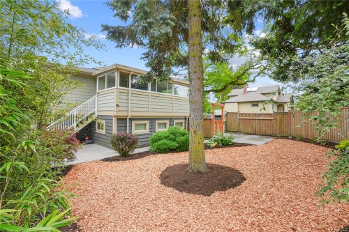 2112 Pentland Rd, Oak Bay, BC 