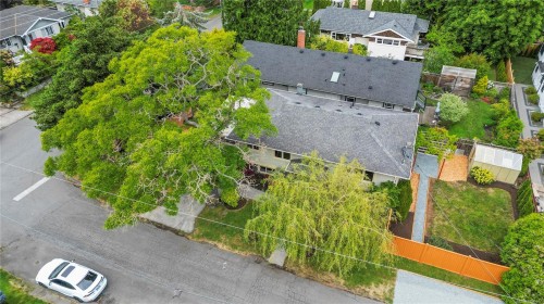 2112 Pentland Rd, Oak Bay, BC 