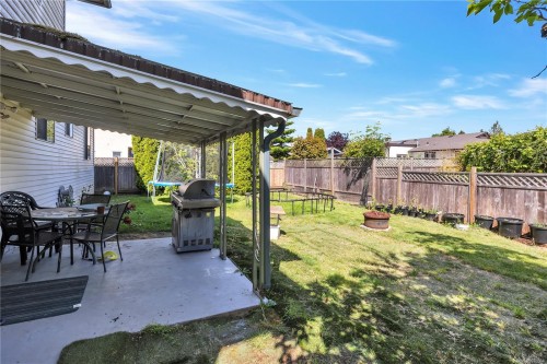 1591 Sharon Pl, Parksville, BC 
