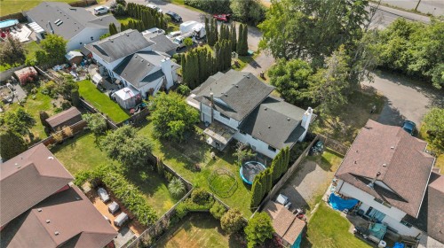 1591 Sharon Pl, Parksville, BC 