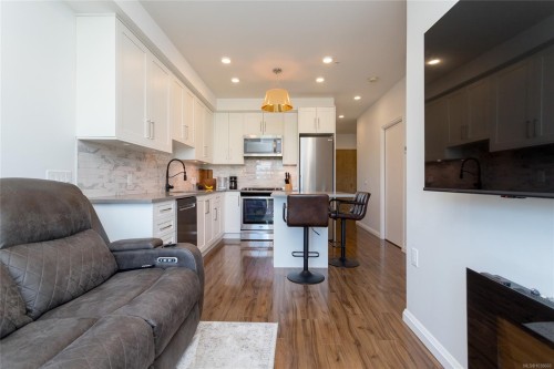 #105-745 Travino Lane, Saanich, BC - Indoor Photo Showing Other Room