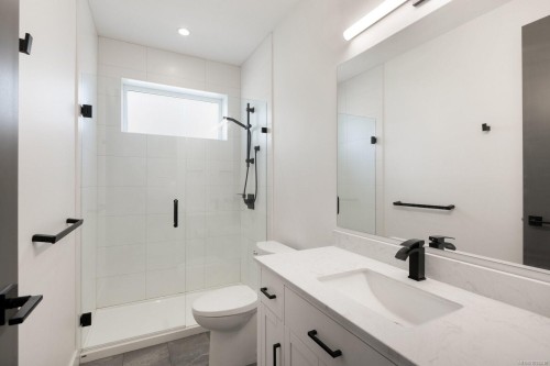 593 Downey Rd, North Saanich, BC 