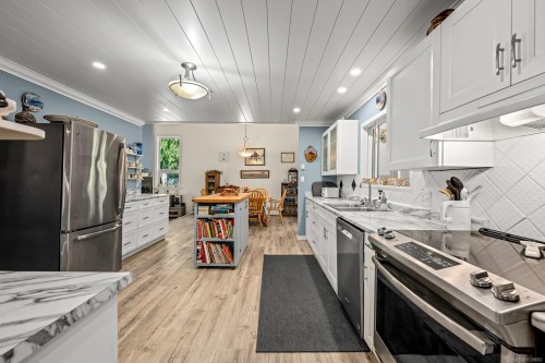 2468 Endall Rd, Black Creek, BC 