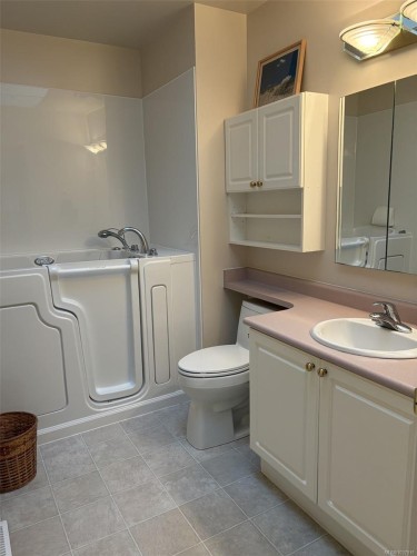 #14-1473 Garnet Rd, Saanich, BC 