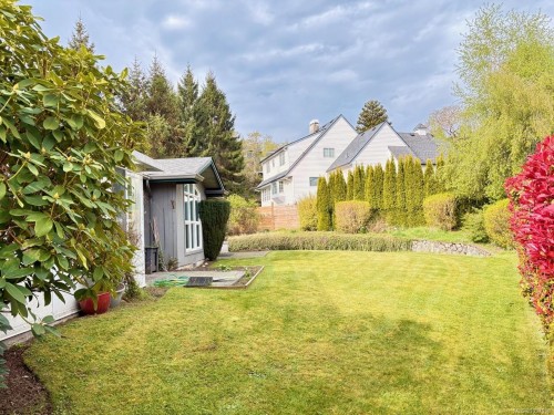 #14-1473 Garnet Rd, Saanich, BC 