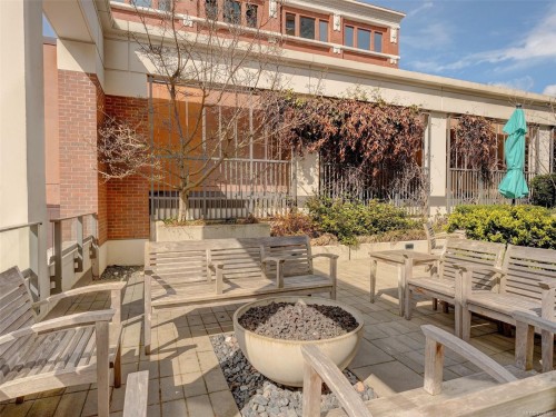 #405-728 Yates St, Victoria, BC - Outdoor