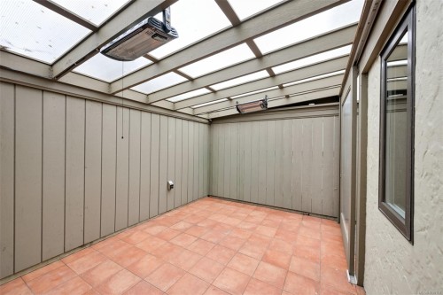 558 Dallas Rd, Victoria, BC - Outdoor With Exterior