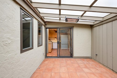 558 Dallas Rd, Victoria, BC - Outdoor With Exterior